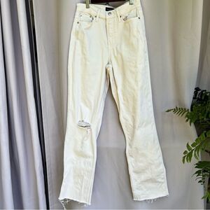 Free Assembly super high-rise straight jeans 🔥 distressed🔥 raw hem 🔥 size 2